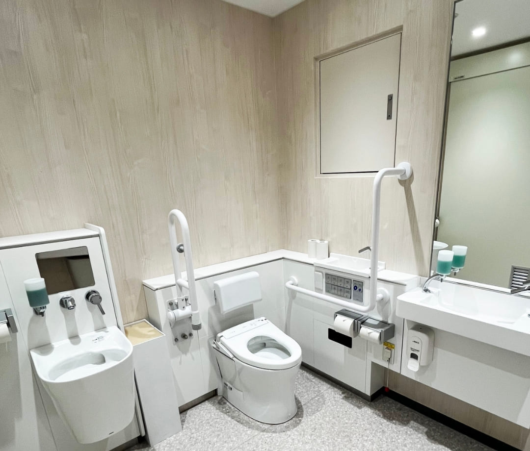 多目的トイレ