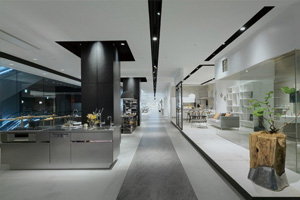 LIXIL 神戸ショールーム
トイレ・キッチン・バス・サッシ・内外装建材